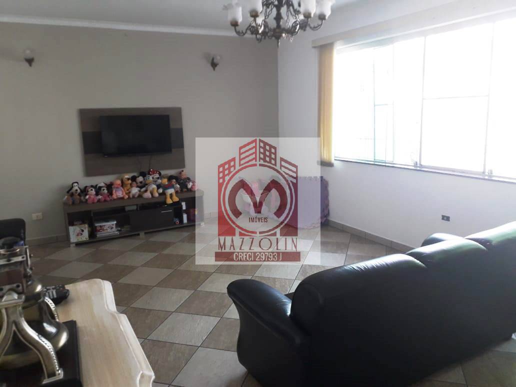 Casa, 3 quartos, 207 m² - Foto 4