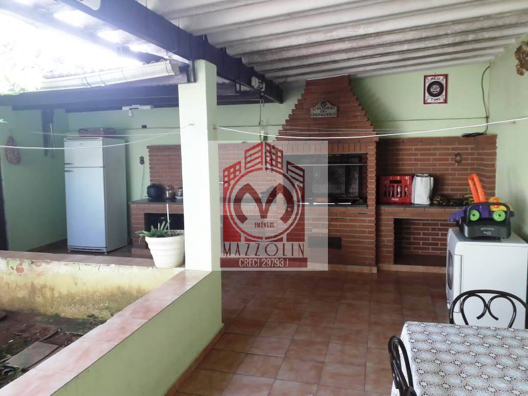 Casa, 3 quartos, 207 m² - Foto 2