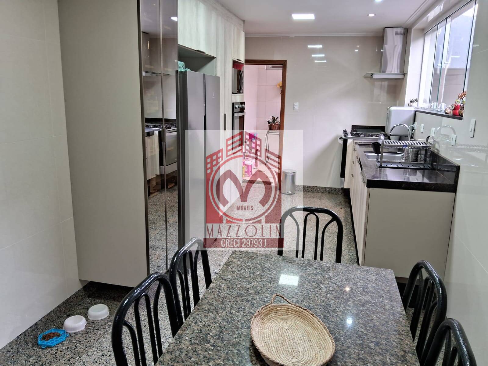 Sobrado, 4 quartos, 240 m² - Foto 9
