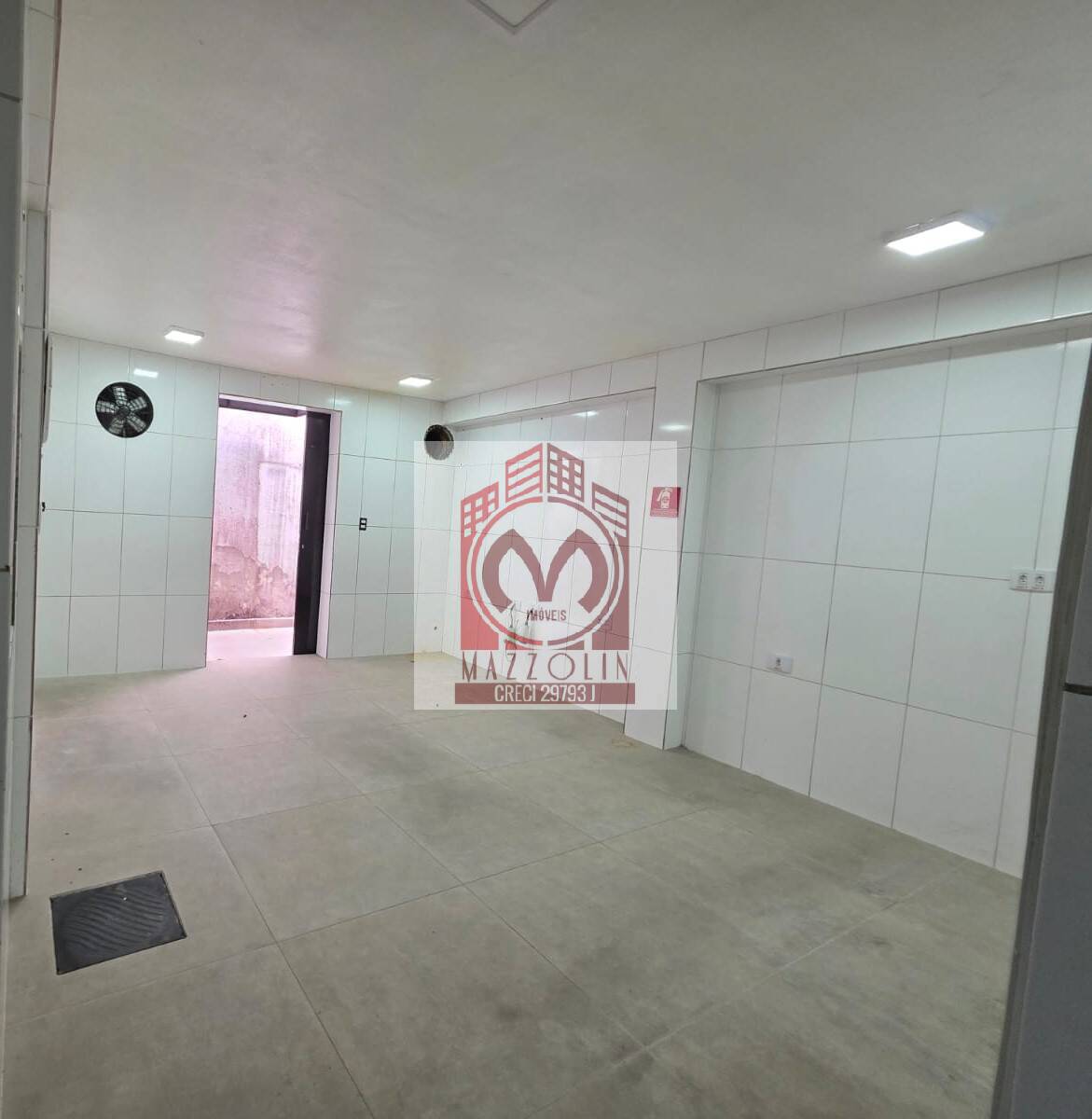 Depósito-Galpão, 240 m² - Foto 2