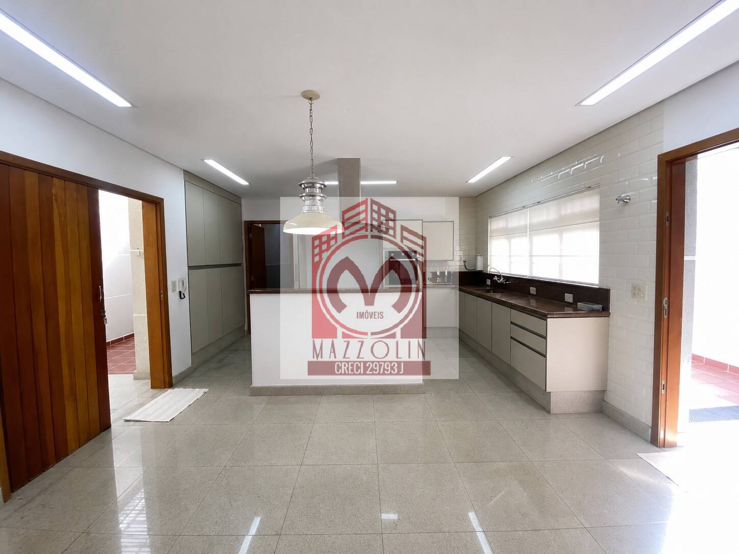 Casa, 3 quartos, 261 m² - Foto 2